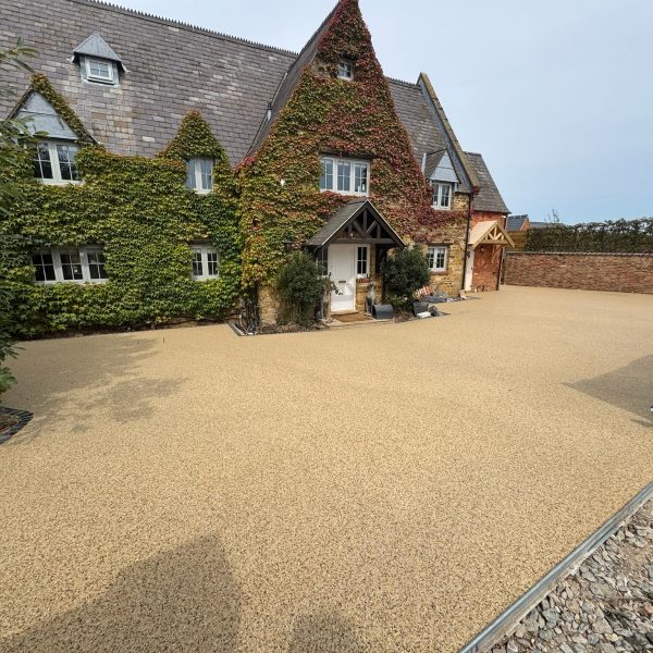 stone resin driveway